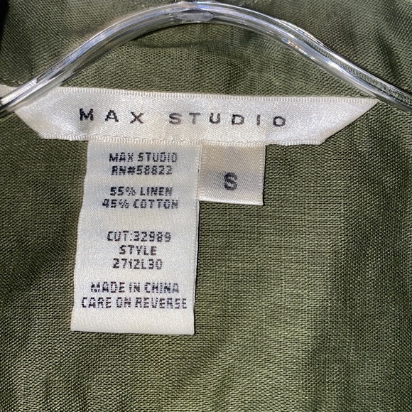 Max Studio Linen Blend Button Down - Picture 3 of 5